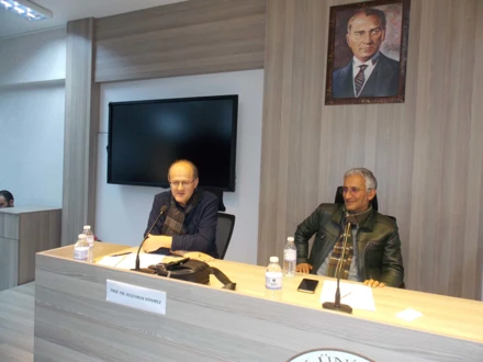 Edebiyat Fakültesinde "Felsefe ve Gönül" Konferansına Yoğun İlgi